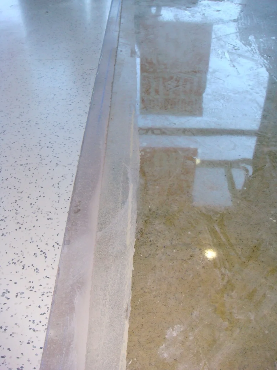 Fourniture et pose de moquettes, sol PVC, parquets flottants, lames LVT — photo 2
